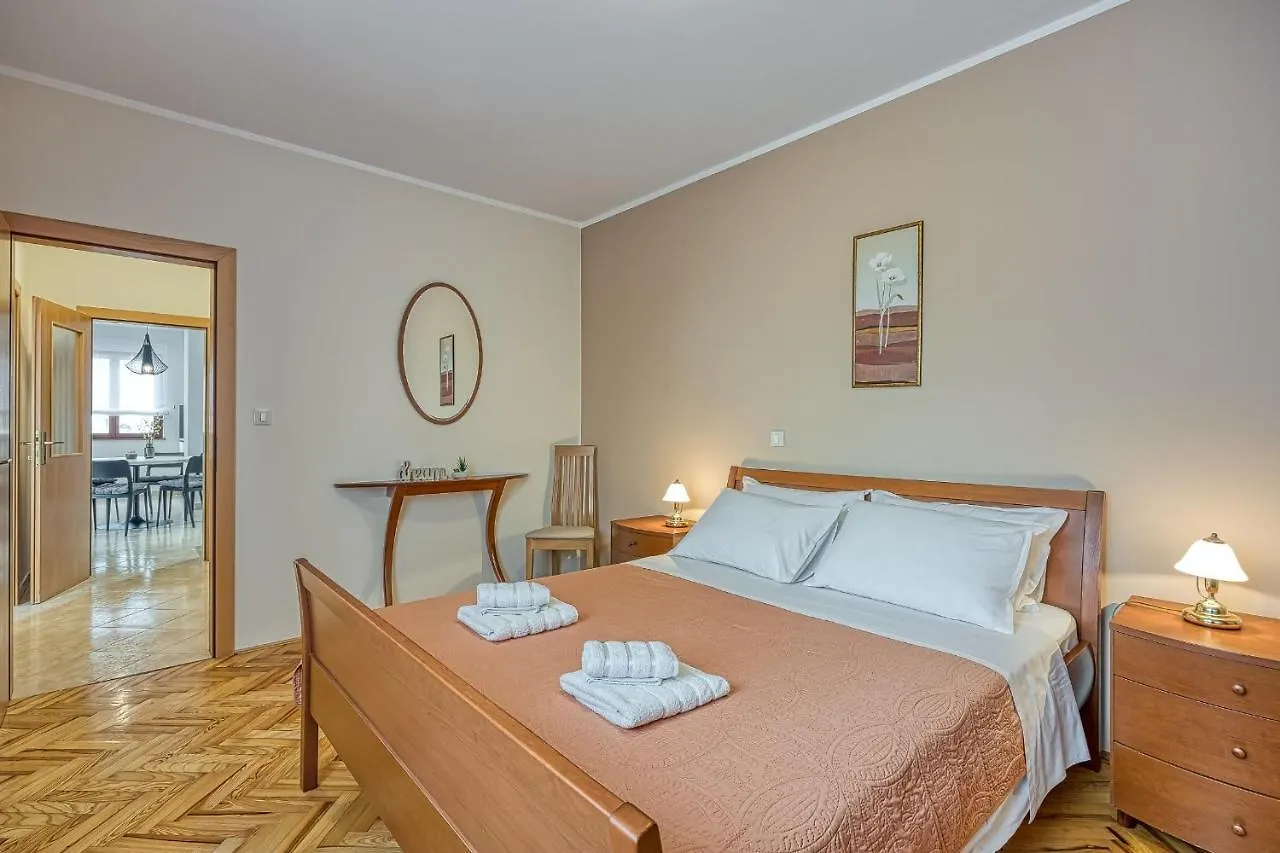 Apartments Lori Rovinj Guest house